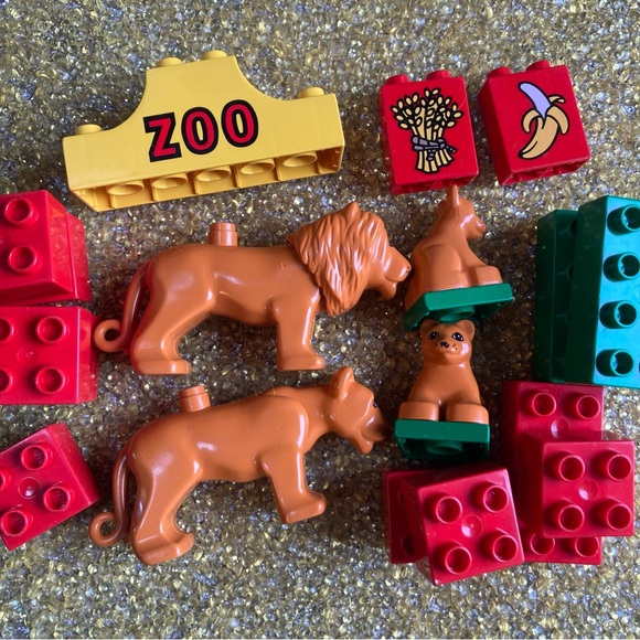 Partial Duplo Children’s Zoo Animal Building Block Set - Picture 3 of 16